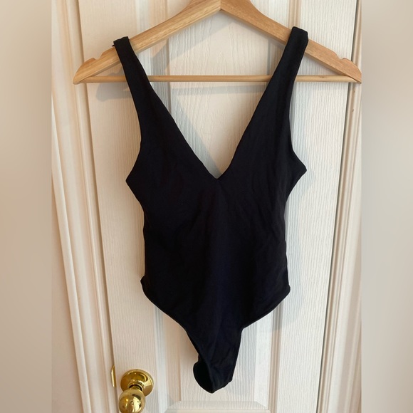 Zara Deep V Bodysuit - Size Small - Picture 3 of 5
